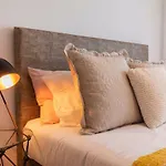 Lovelystay - Sunshine In The Heart Of Graca Apartamento
