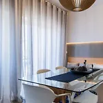 Lovelystay - Sunshine In The Heart Of Graca * Lisboa