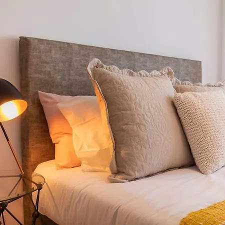 Lovelystay - Sunshine In The Heart Of Graca Διαμέρισμα