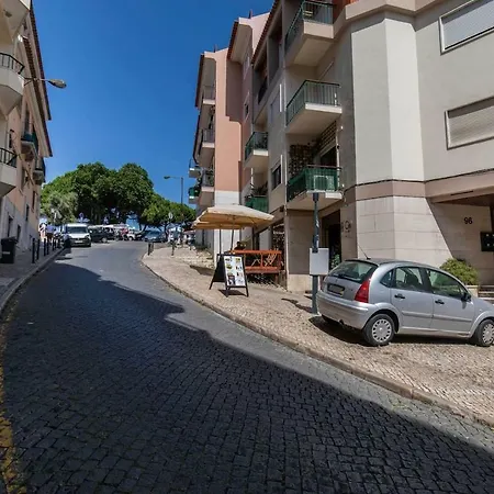 Lovelystay - Sunshine In The Heart Of Graca Appartamento