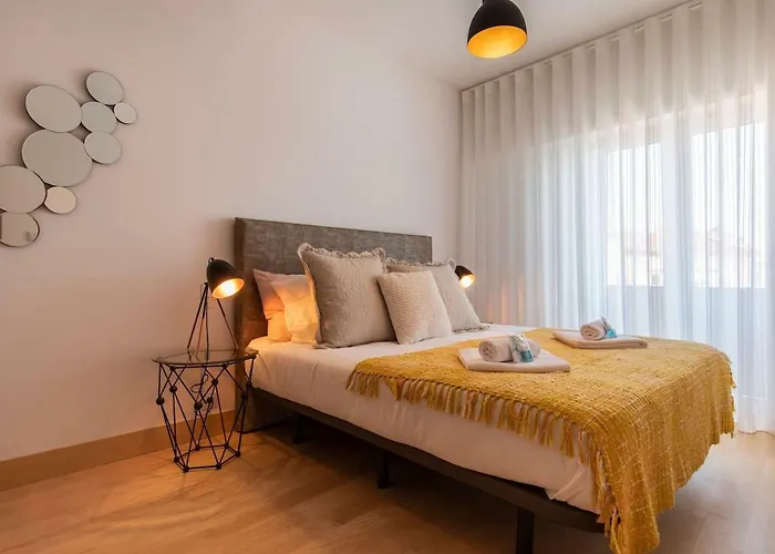 Lovelystay - Sunshine In The Heart Of Graca 아파트 리스본
