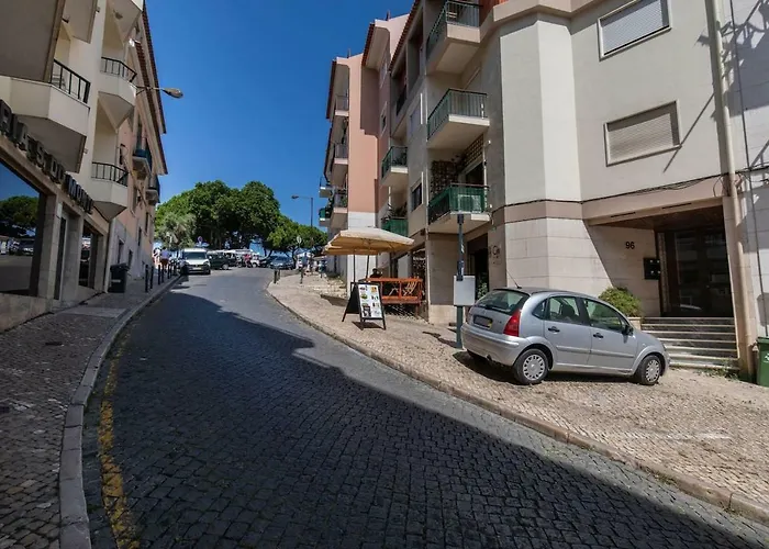 Lovelystay - Sunshine In The Heart Of Graca Apartament
