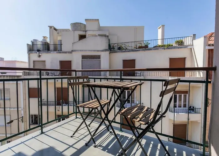 Lovelystay - Sunshine In The Heart Of Graca Lägenhet *